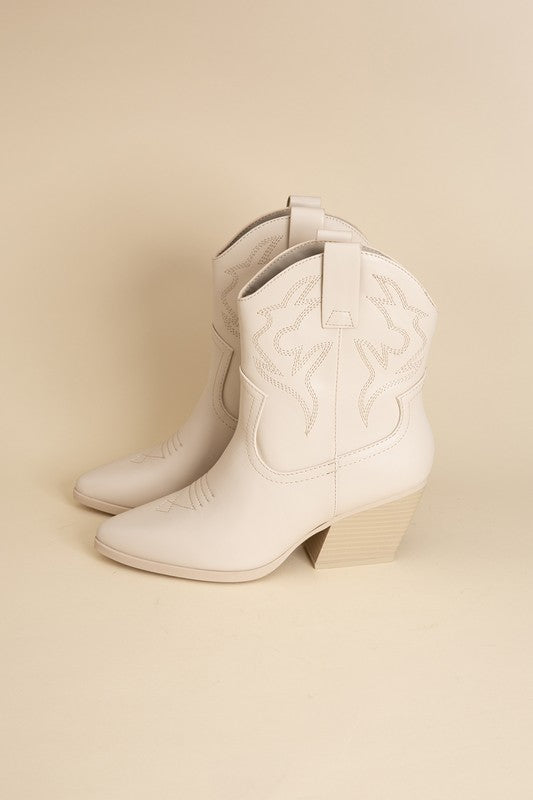 Dalton cowgirl boots (black and bone)