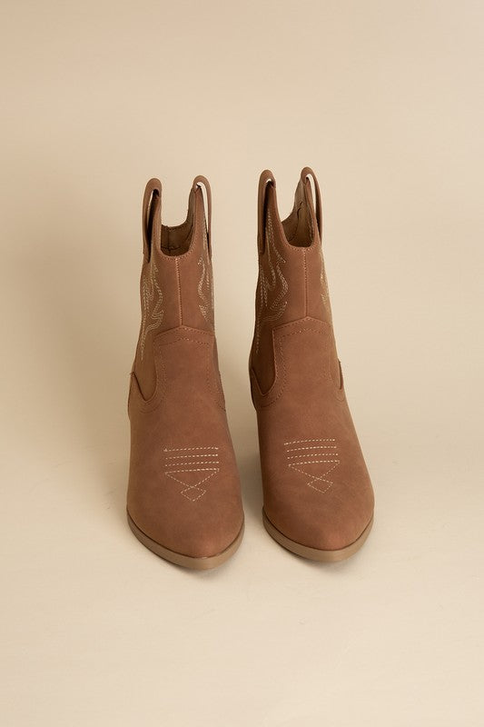 Dalton Cowgirl boots (denim & cognac)