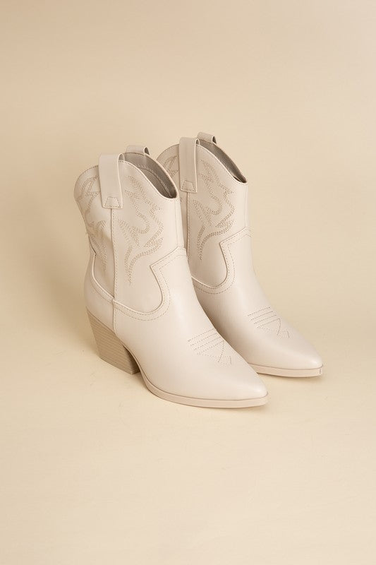 Dalton cowgirl boots (black and bone)