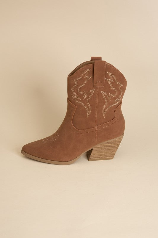 Dalton Cowgirl boots (denim & cognac)