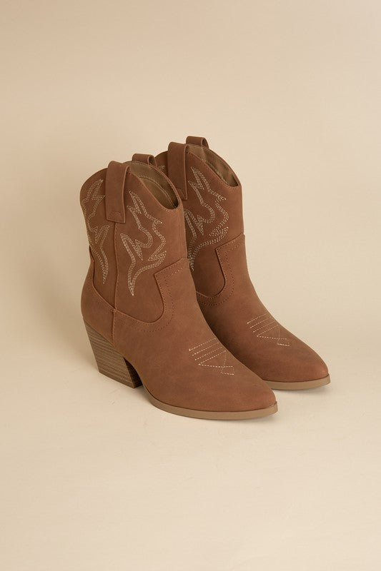 Dalton Cowgirl boots (denim & cognac)