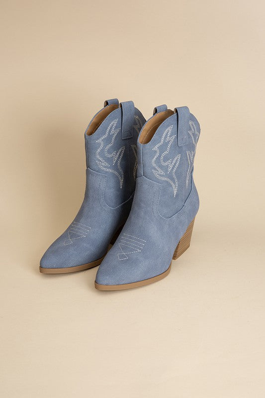 Dalton Cowgirl boots (denim & cognac)