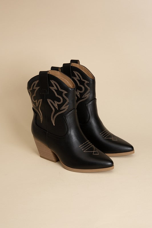 Dalton cowgirl boots (black and bone)