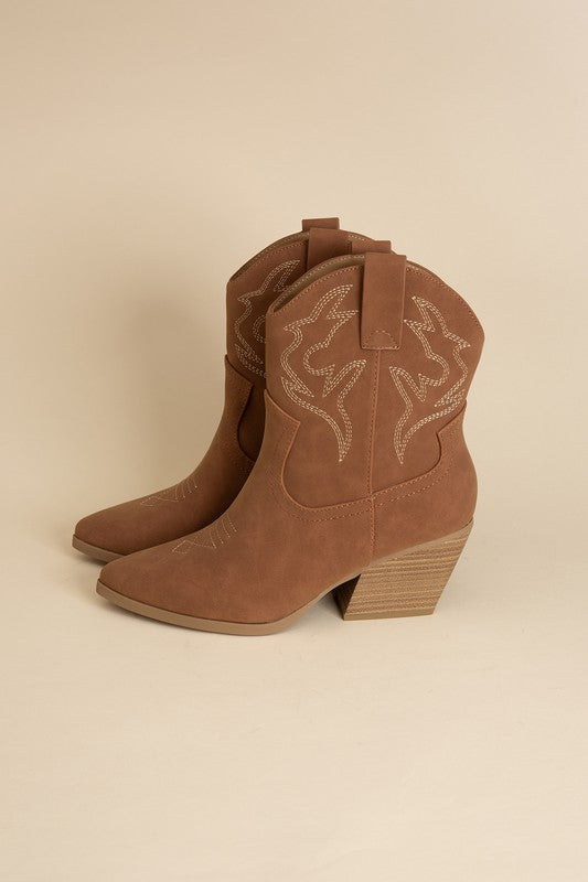 Dalton Cowgirl boots (denim & cognac)